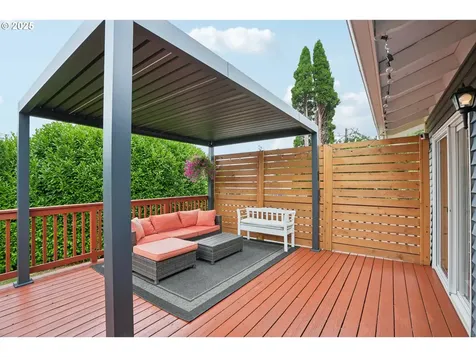 902 SE Atherton Avenue Gresham OR 97080