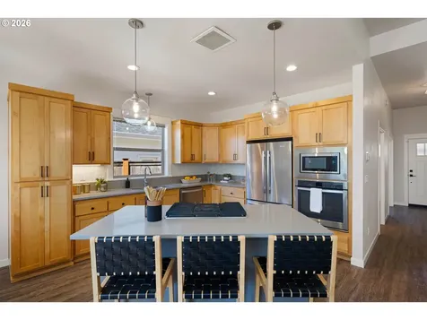 839 Lupine Street Springfield OR 97477