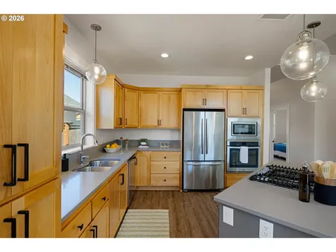 839 Lupine Street Springfield OR 97477