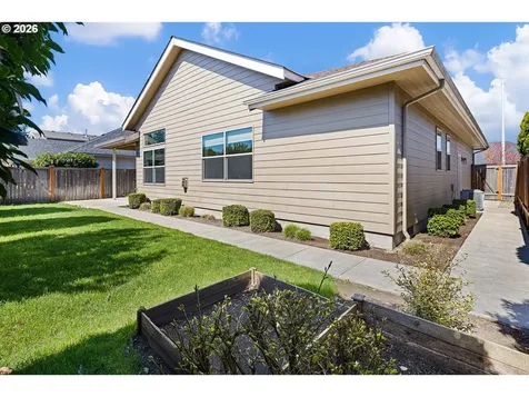 839 Lupine Street Springfield OR 97477