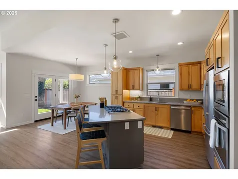 839 Lupine Street Springfield OR 97477