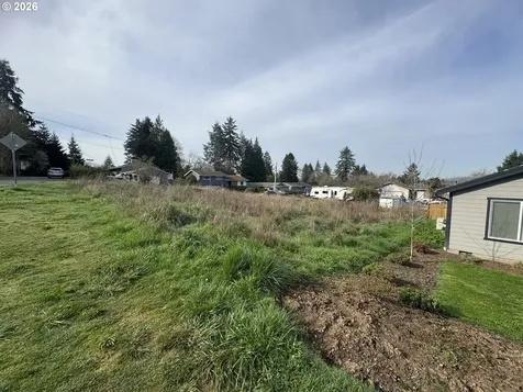 SE Nwc Schiller SE 140 Avenue Portland OR 97236