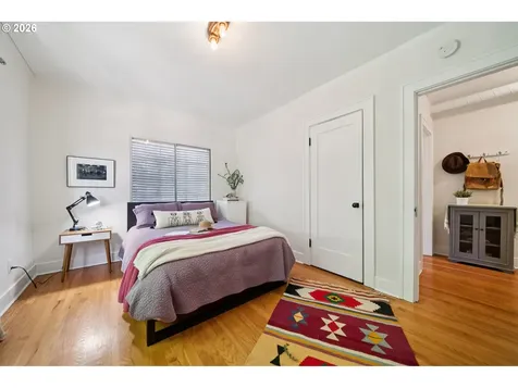 2829 SE Belmont Street Portland OR 97214