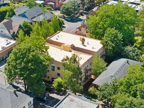 2829 SE Belmont Street Portland OR 97214