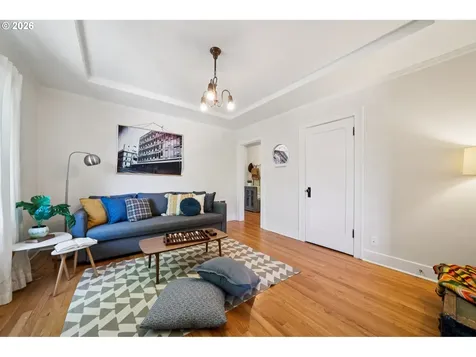 2829 SE Belmont Street Portland OR 97214