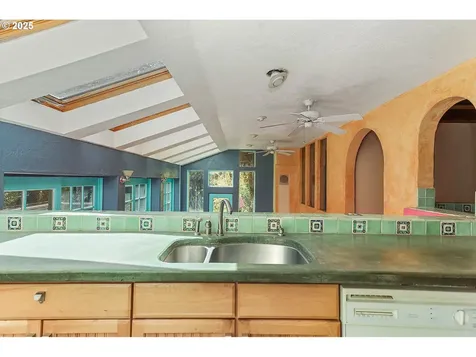 101 Cooke Road White Salmon WA 98672