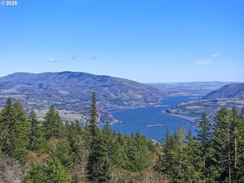 101 Cooke Road White Salmon WA 98672