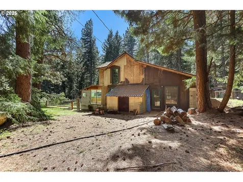 101 Cooke Road White Salmon WA 98672