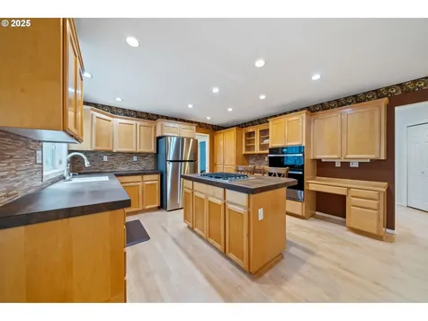 12420 SW Harlequin Drive Beaverton OR 97007