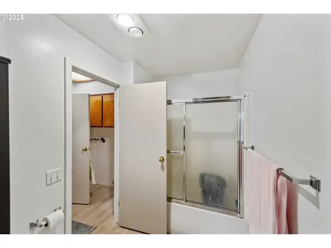 1986 Garfield Street North Bend OR 97459