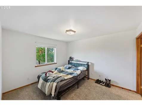 1986 Garfield Street North Bend OR 97459
