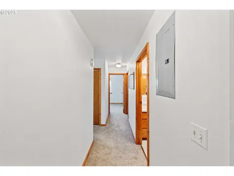 1986 Garfield Street North Bend OR 97459