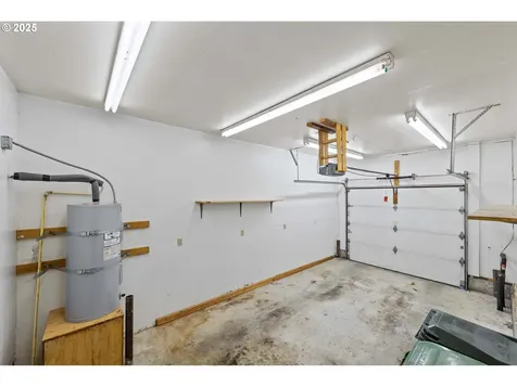 1986 Garfield Street North Bend OR 97459