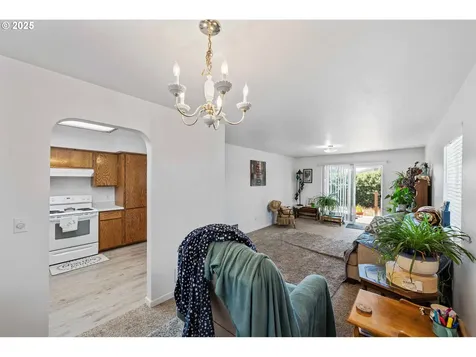 1986 Garfield Street North Bend OR 97459