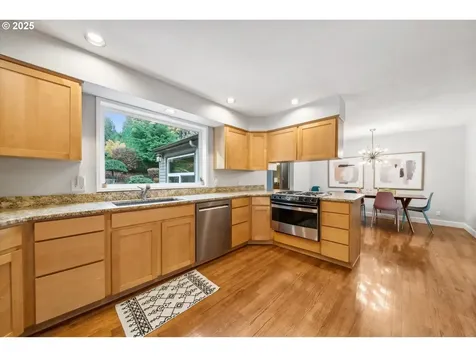 830 SW Trillium Lane Portland OR 97219