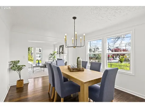 1224 NE Roselawn Street Portland OR 97211