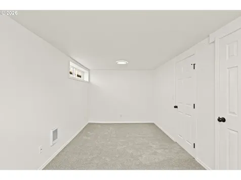 1224 NE Roselawn Street Portland OR 97211