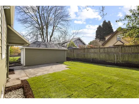 1224 NE Roselawn Street Portland OR 97211