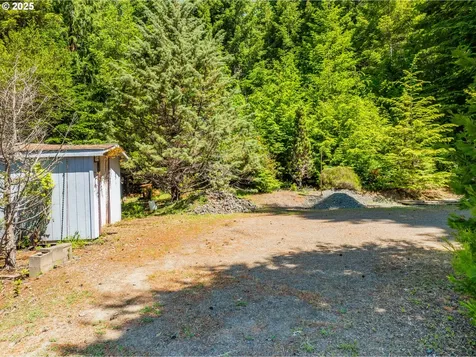 58812 Garden Valley Road Coquille OR 97423