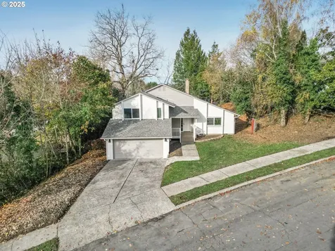 2412 NW 111th Street Vancouver WA 98685