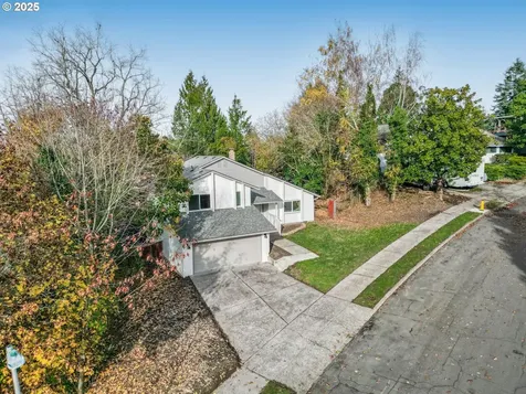 2412 NW 111th Street Vancouver WA 98685