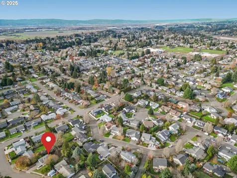 2412 NW 111th Street Vancouver WA 98685