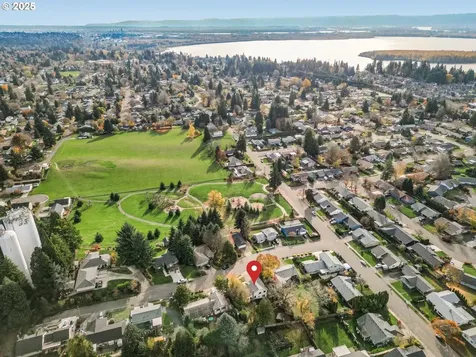 2412 NW 111th Street Vancouver WA 98685