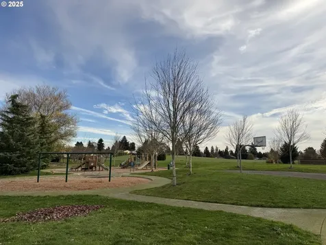 2412 NW 111th Street Vancouver WA 98685