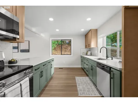 2412 NW 111th Street Vancouver WA 98685