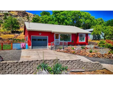 475 Burnham Avenue Maupin OR 97037