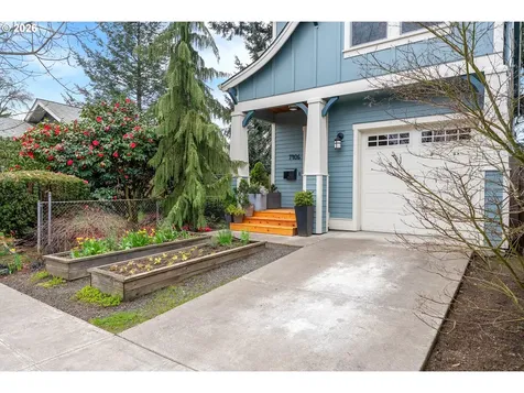 7406 N Leonard Street Portland OR 97203