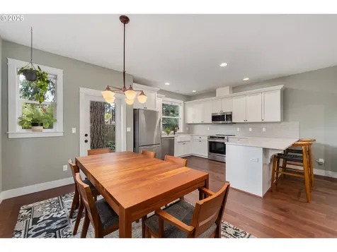 7406 N Leonard Street Portland OR 97203