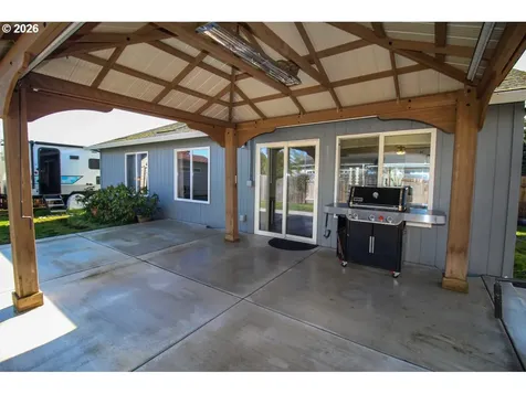 312 S Magnolia Street Cornelius OR 97113