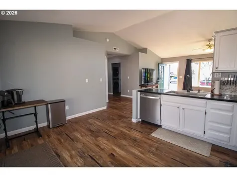 312 S Magnolia Street Cornelius OR 97113