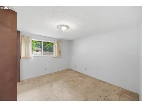 13137 SE Francis Street Portland OR 97236