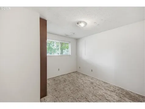 13137 SE Francis Street Portland OR 97236