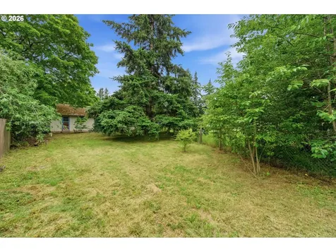 13137 SE Francis Street Portland OR 97236