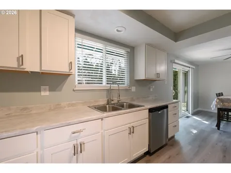 15840 SW Sunset Court Sherwood OR 97140