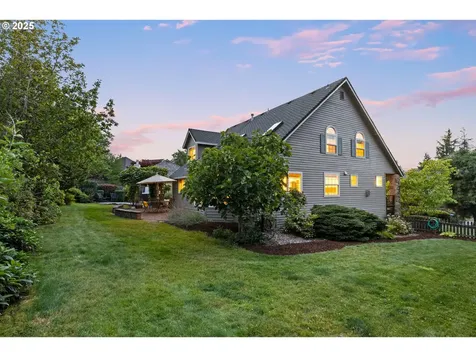 2232 SW Vacuna Street Portland OR 97219