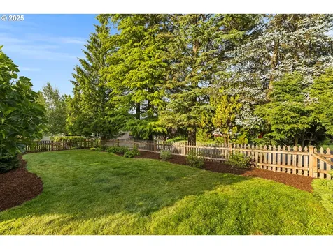 2232 SW Vacuna Street Portland OR 97219