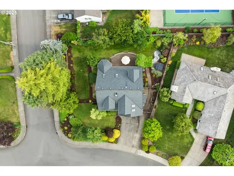 2232 SW Vacuna Street Portland OR 97219