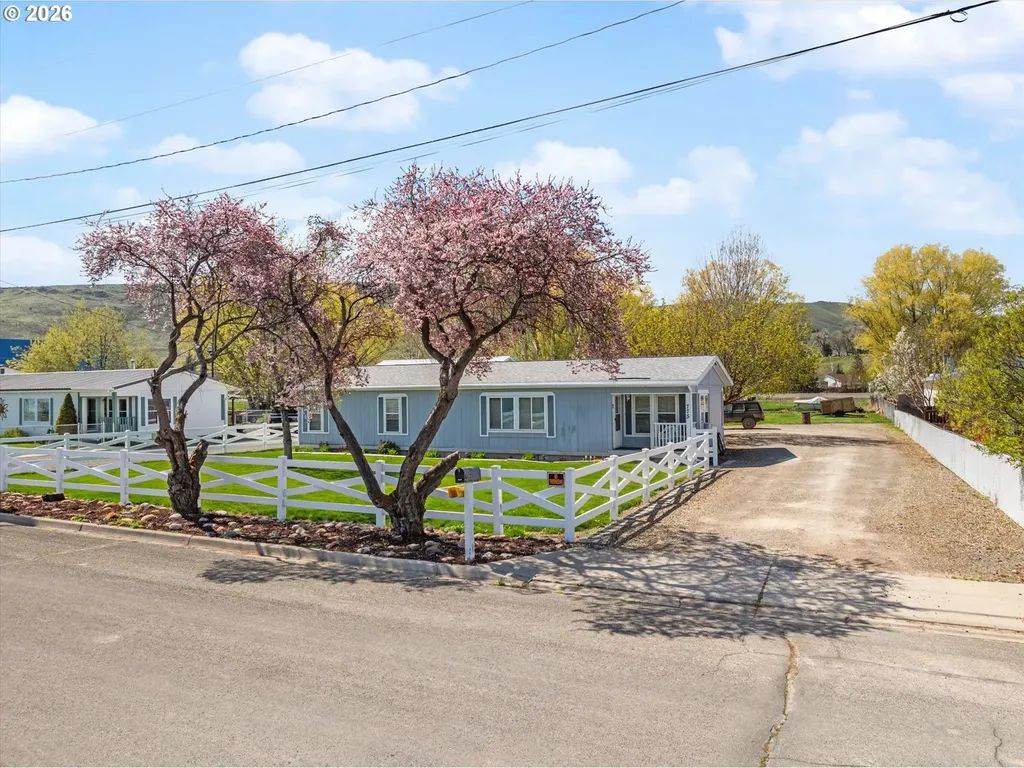 775 4th Street Baker City OR 97814