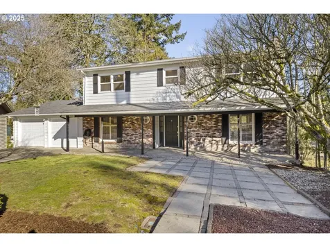 7135 SW Brenne Lane Portland OR 97225