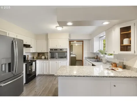 7135 SW Brenne Lane Portland OR 97225