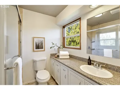 7135 SW Brenne Lane Portland OR 97225