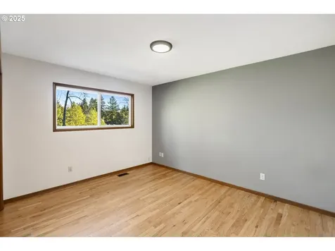 7135 SW Brenne Lane Portland OR 97225