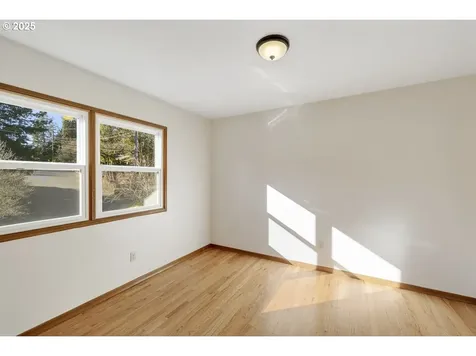 7135 SW Brenne Lane Portland OR 97225