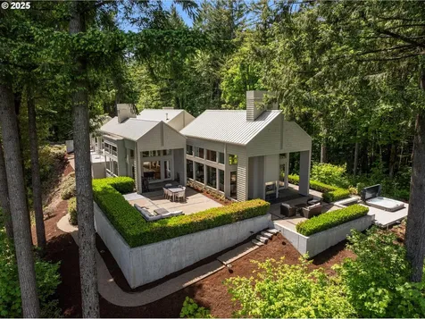 4140 NW Thunder Crest Road Portland OR 97229