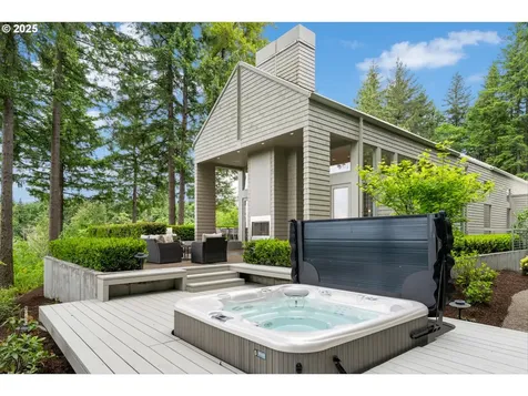 4140 NW Thunder Crest Road Portland OR 97229