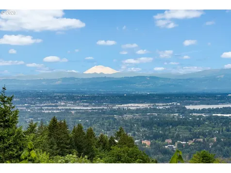 4140 NW Thunder Crest Road Portland OR 97229